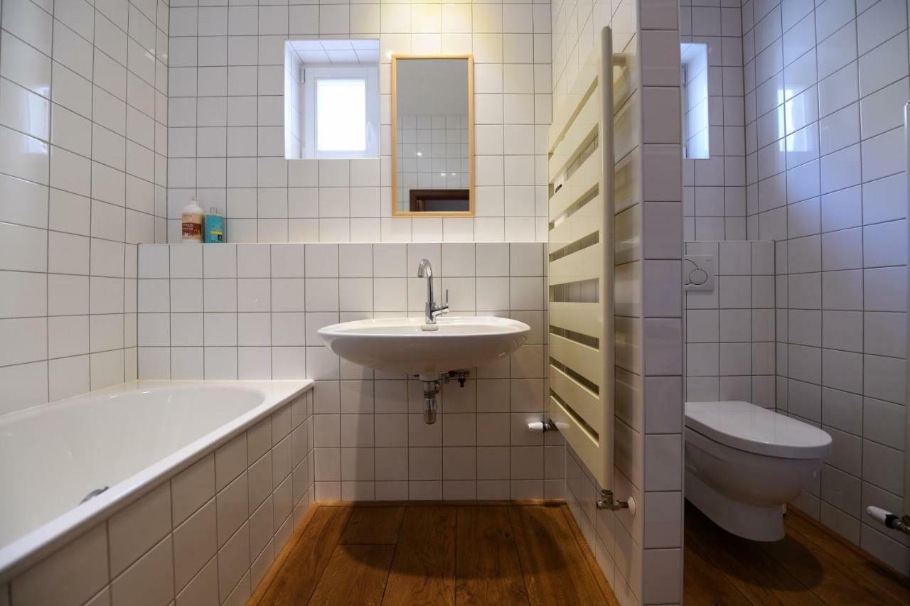 Loft Appartamento Praga Esterno foto