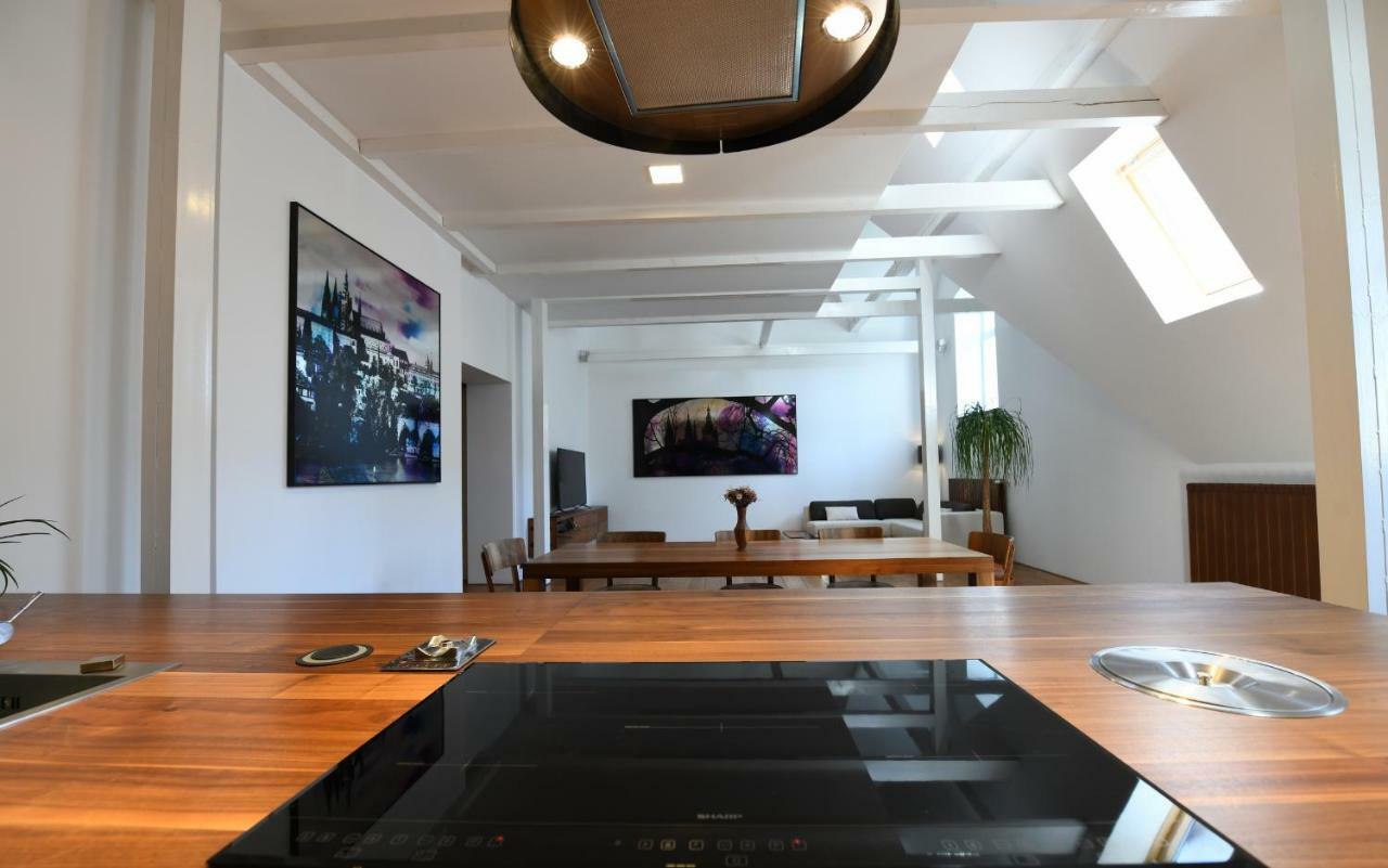 Loft Appartamento Praga Esterno foto