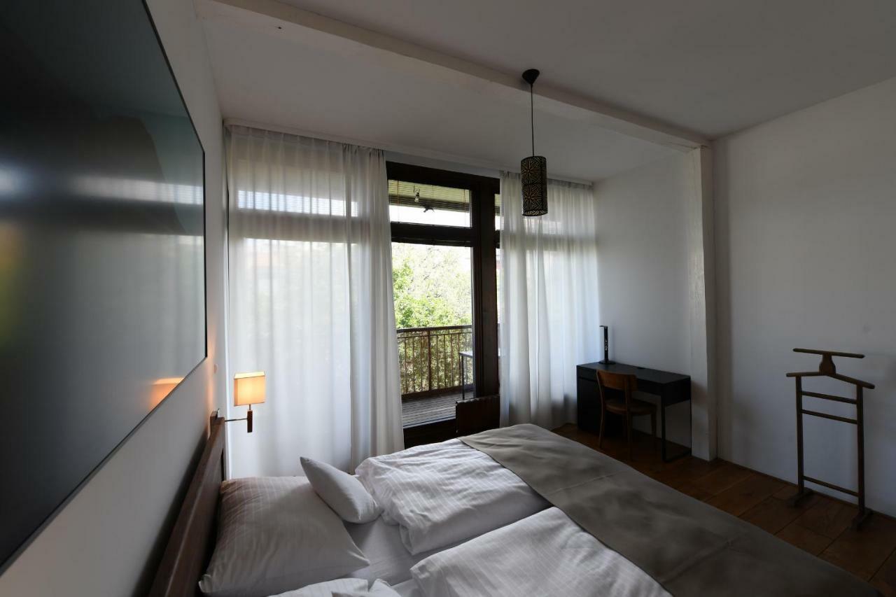 Loft Appartamento Praga Esterno foto